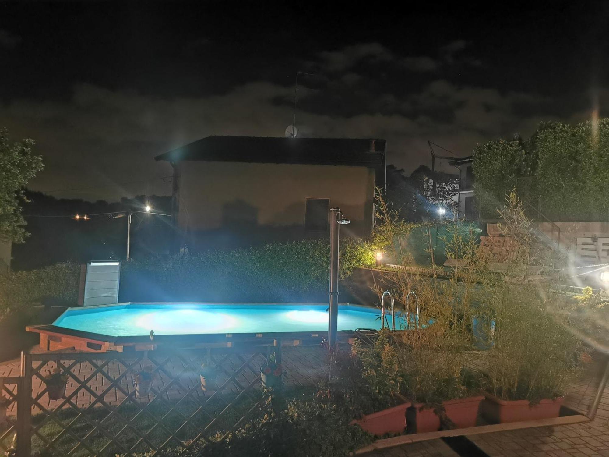شقة Casa Charlie Arcisate الغرفة الصورة