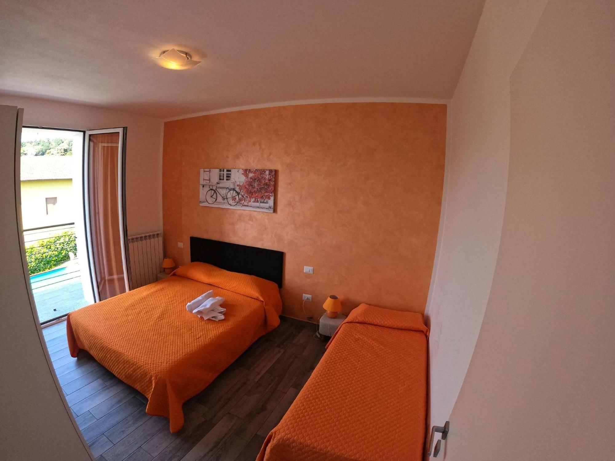 شقة Casa Charlie Arcisate الغرفة الصورة