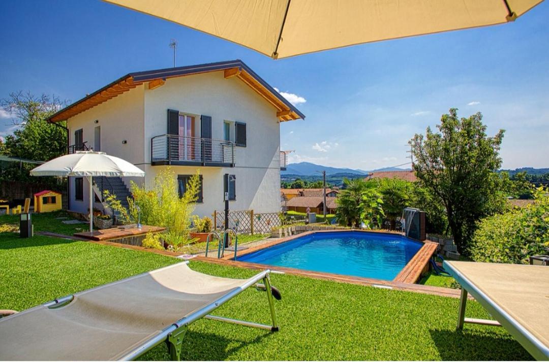 شقة Casa Charlie Arcisate الغرفة الصورة